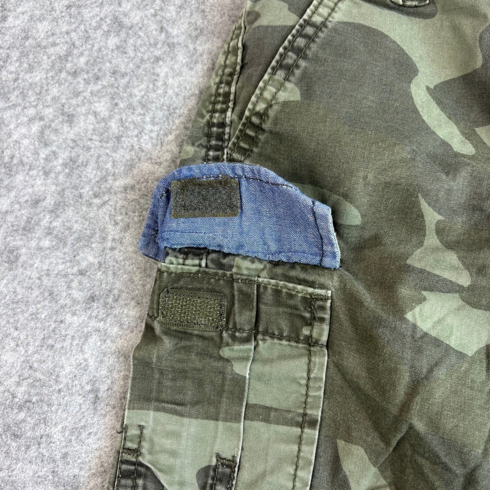 Levis Boys Camo Cargo Shorts Green Camouflage Adjustable Waist Size 4 Regular - Picture 6 of 8